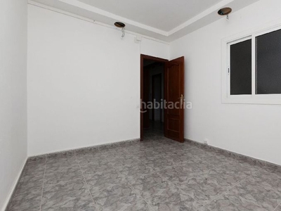 Piso con 3 habitaciones en Artigues Badalona