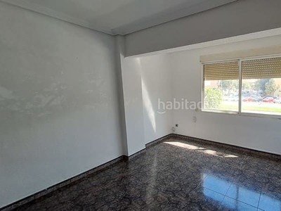 Piso en venta en avenida ausias march, , en Malilla Valencia