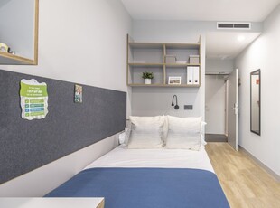Alquiler de habitaciones en Coliving de 6 dormitorios en Sevilla