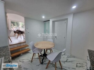 Alquiler piso con 2 habitaciones Ciutat vella