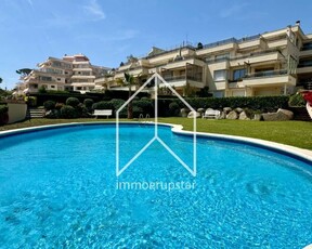 Apartamento en venta en S'Agaro, Castell-Platja d'Aro, Girona