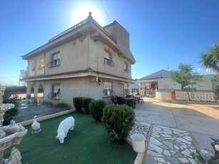 Chalet en venta en Llíria, Valencia