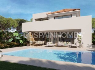 Elegantes villas de 4 dormitorios junto al mar en Mijas Calahonda