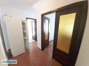 Habitacion para chico estudiante en nueva andalucia