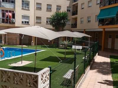 Alquiler de ático en calle Aitana de 1 habitación con terraza y piscina