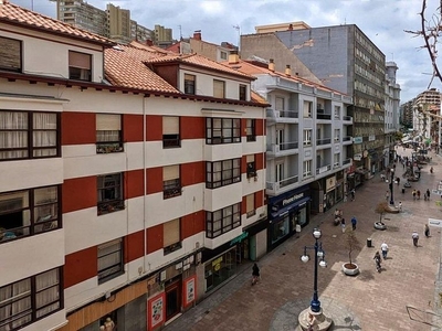 Alquiler de piso en calle Burgos de 3 habitaciones con muebles y calefacción