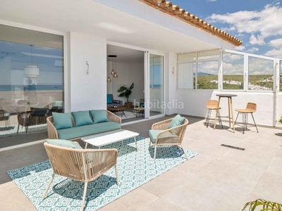 Ático atico oeste con vistas al mar en venta en Guadalobón Estepona