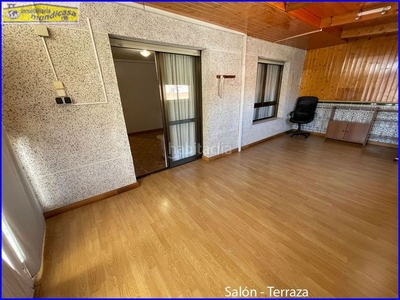 Ático de 4 dormitorios, 2 baños, con 68 m2 de terraza. en Santomera