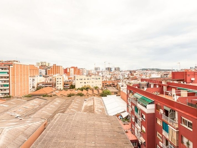 Ático ¡¡¡mágnifico ático con balcón con vistas despejadas!!! en Hospitalet de Llobregat (L´)
