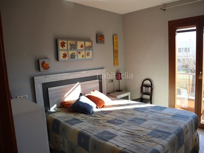 Casa con 4 habitaciones con parking, calefacción, aire acondicionado y jardín en Vilablareix