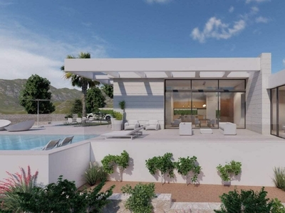 Casa en venta en Las Colinas Golf, Orihuela, Alicante