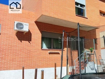 Casa pareada apihouse vende pareado . precio 244.999€ en Bargas