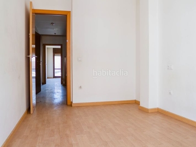 Casa pareada con 2 habitaciones con ascensor en Lleida