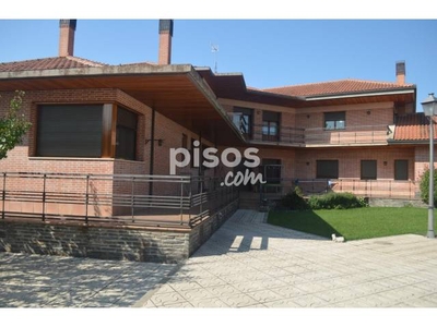 Chalet en venta en Nieva