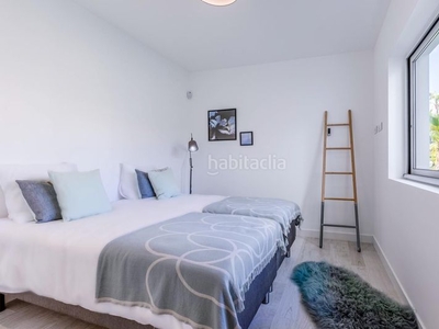 Piso con 2 habitaciones con ascensor, piscina, calefacción y aire acondicionado en Casares