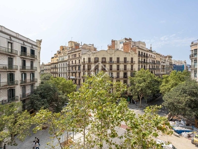 Piso de tres dormitorios en excelentes condiciones para vender en la dreta de l'eixample en Barcelona
