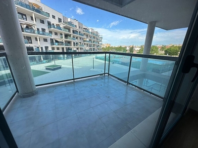 Piso en alquiler en calle Rafael Menarguez Florenciano de 2 habitaciones con terraza y piscina