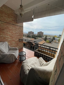 Piso en alquiler en Pajaritos - Plaza de Toros de 4 habitaciones con terraza y muebles