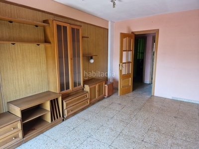 Piso en calle escultor salzillo 8 vivienda a reformar en el barrio de la fuensanta. con ascensor. en Valencia