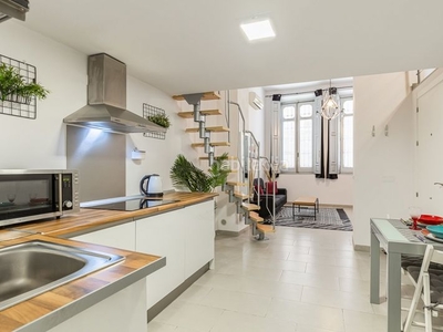 Piso en calle montaño ideal inversores, vivienda con dos apartamentos en Málaga