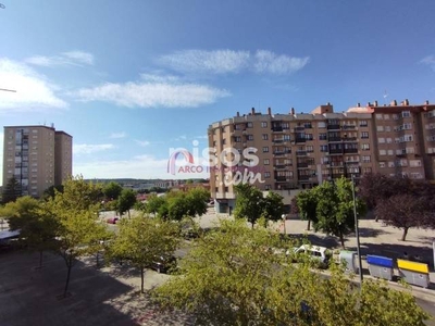 Piso en venta en Calle de los Titos