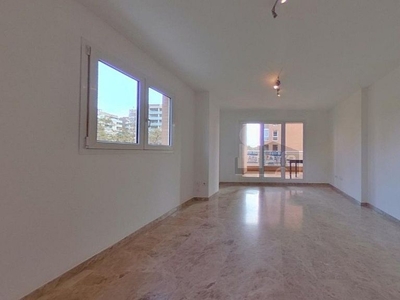 Piso en venta en Sant Pau de 3 habitaciones con terraza y piscina