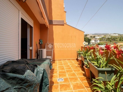 Venta Casa adosada San Miguel de Abona. Muy buen estado plaza de aparcamiento con terraza 201 m²