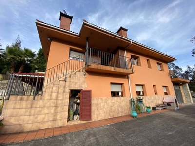 Venta Casa unifamiliar en Calle PUENTE ARROES 7 Villaviciosa. Buen estado con terraza 600 m²