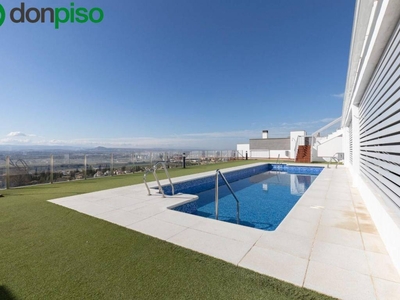 Venta Casa unifamiliar en Padre Ferrer Granada. Con terraza 270 m²