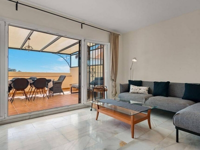 Venta Casa unifamiliar Fuengirola. Buen estado con terraza 140 m²