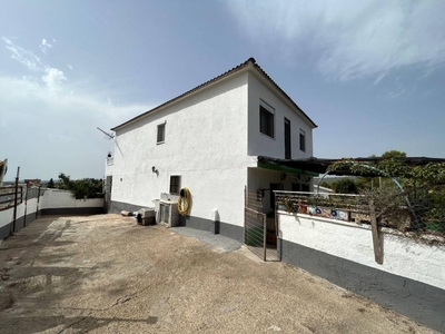 Venta Casa unifamiliar La Bisbal del Penedès. Con terraza 151 m²