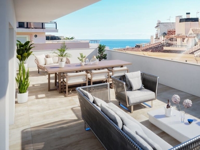 Apartamento en venta en Arroyo de la Miel, Benalmádena, Málaga