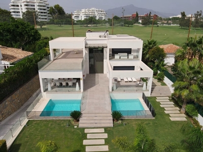 Chalet en venta en Guadalmina Alta, Marbella, Málaga