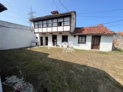 Casa en venta en Calle Adolfo Posada