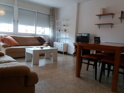Habitaciones en C/ Higini Angles, Tarragona Capital por 200€ al mes