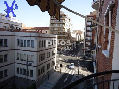 Piso en venta en Calle de Pérez Oliva