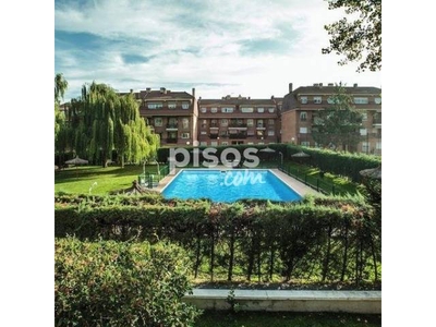 Piso en venta en Calle del Valle del Roncal