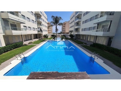 Precioso apartamento con amplia terraza y vistas al mar situado en 3ª linea de la playa de Daimús,