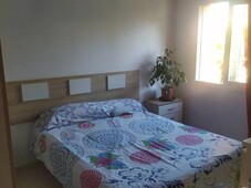 Alquiler Piso Tarragona. Piso de tres habitaciones en Sant pere i sant pau. Buen estado segunda planta con balcón calefacción individual