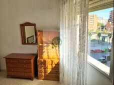 Piso en venta en Santa Marina - La Paz de 2 habitaciones con terraza y ascensor