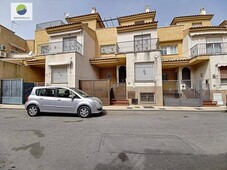 Venta Casa adosada en Frederic Chopin Ogíjares. Con terraza 213 m²