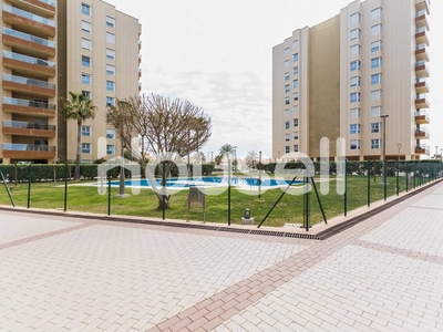 Venta Piso Almería. Piso de tres habitaciones Buen estado séptima planta con terraza