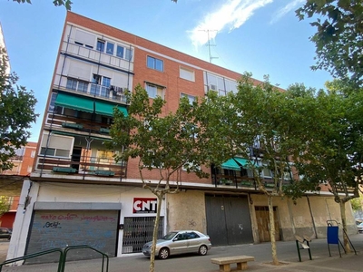 Venta Piso en Montelatorre. Aranda de Duero. A reformar primera planta con balcón calefacción individual