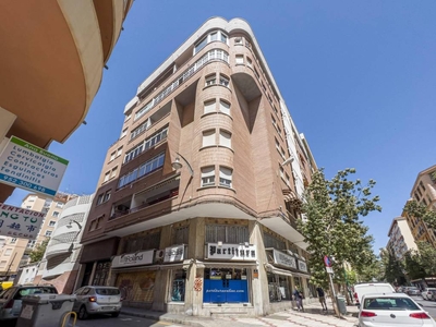 Venta Piso Málaga. Piso de cuatro habitaciones en Ventura Rodriguez. Tercera planta con terraza
