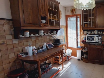 Casa en carrer rovelló casa a amb piscina, jardí i barbacoa en Vallgorguina