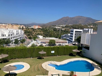 Apartamento en venta en Sierra de Estepona-Avda de Andalucia, Estepona