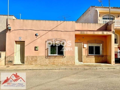 Casa adosada en venta en Los Dolores