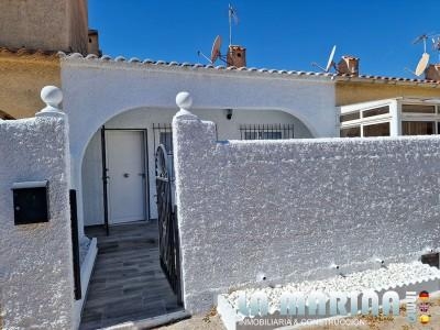 Casa adosada en venta en San Fulgencio