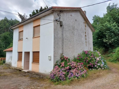 Casa con terreno en Corvera de Asturias