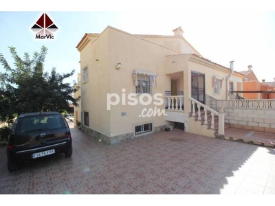 Casa en venta en La Nucia